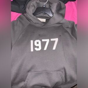 ESSENTIALS 1977 HOODIE